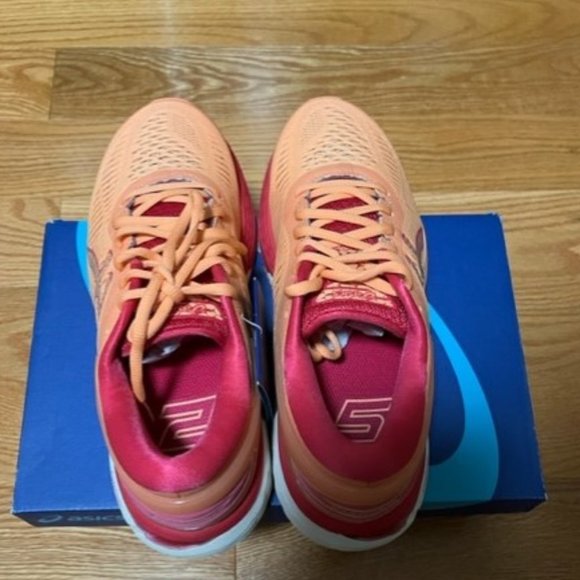 Asics Running Shoes For Sale!! - Picture 2 of 8